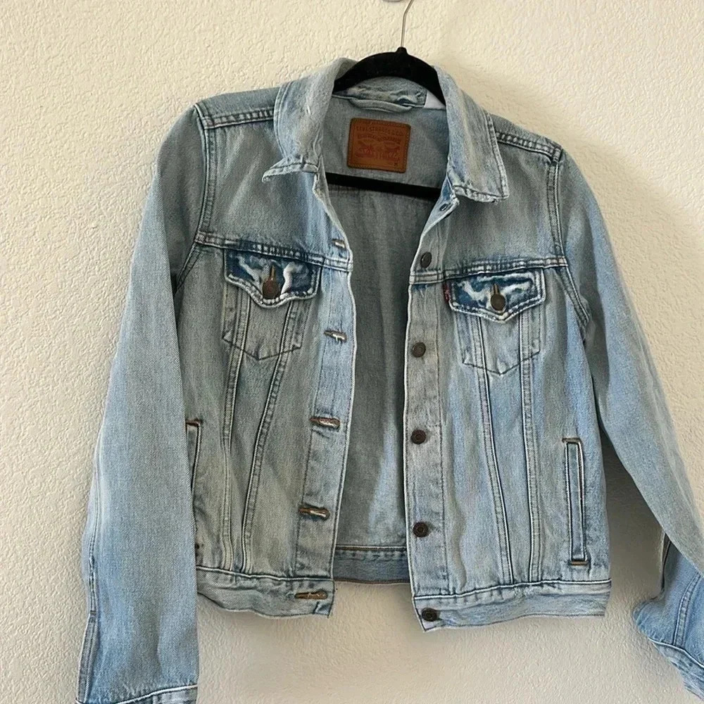 Levis women jacket M